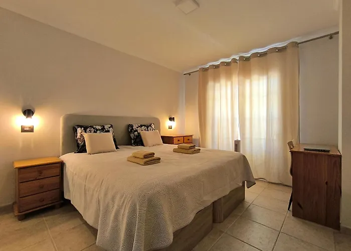 Emilia - Cristianos, Heated Pool, Spacious Terrace, Fibre Net, Tv Channels *