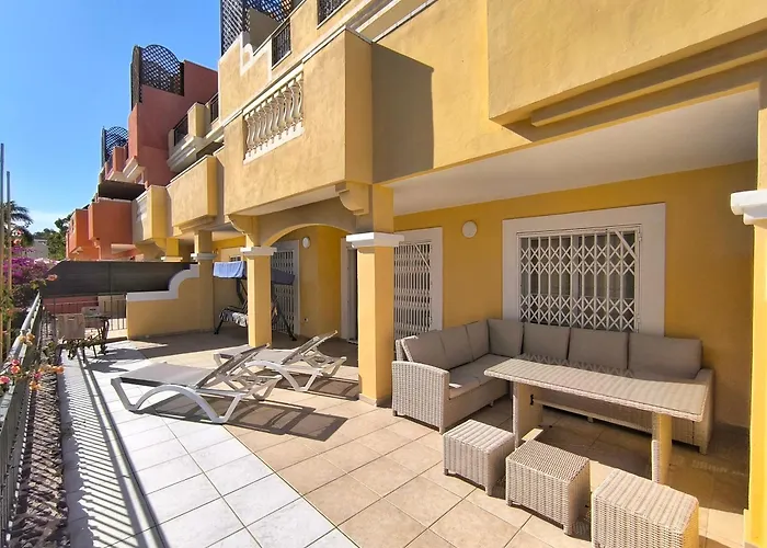 Emilia - Cristianos, Heated Pool, Spacious Terrace, Fibre Net, Tv Channels Los Cristianos (Tenerife)