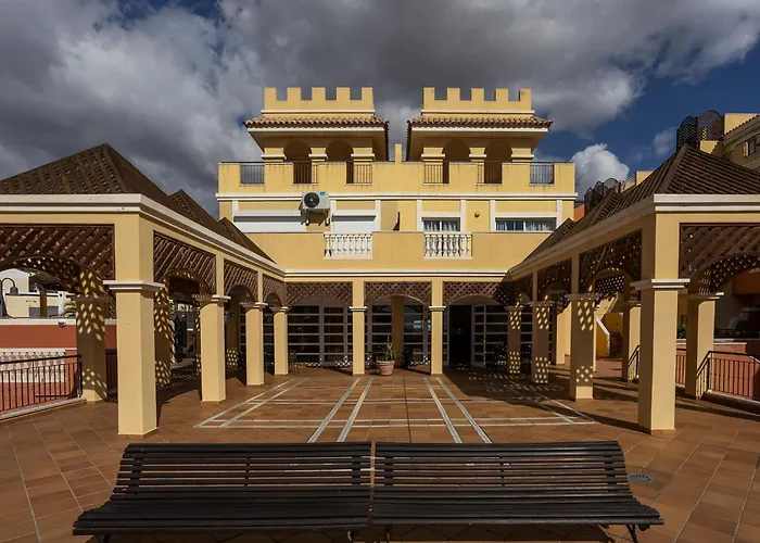 Emilia - Cristianos, Heated Pool, Spacious Terrace, Fibre Net, Tv Channels Лос Кристианос