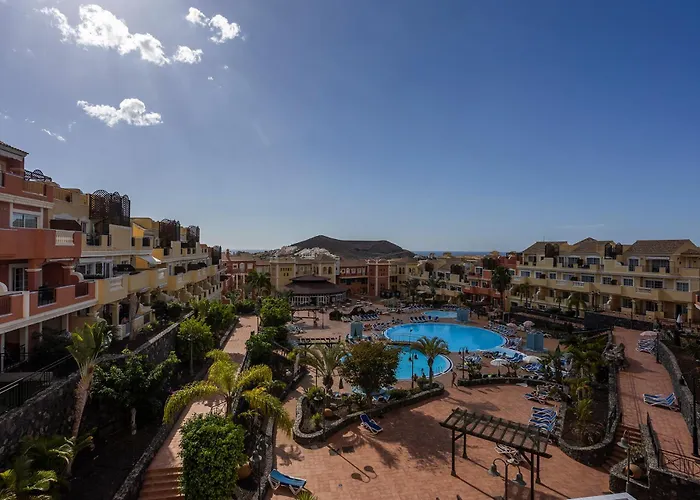 شقة Emilia - Cristianos, Heated Pool, Spacious Terrace, Fibre Net, Tv Channels لوس كريستيانوس