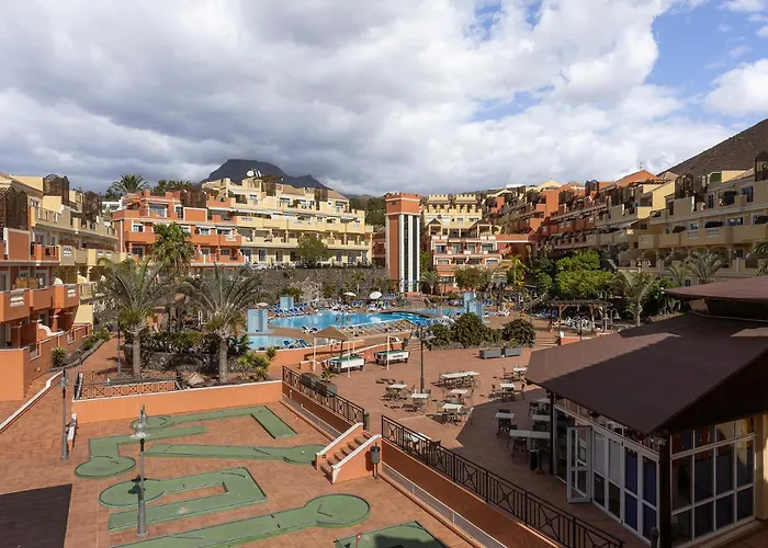 Emilia - Cristianos, Heated Pool, Spacious Terrace, Fibre Net, Tv Channels لوس كريستيانوس